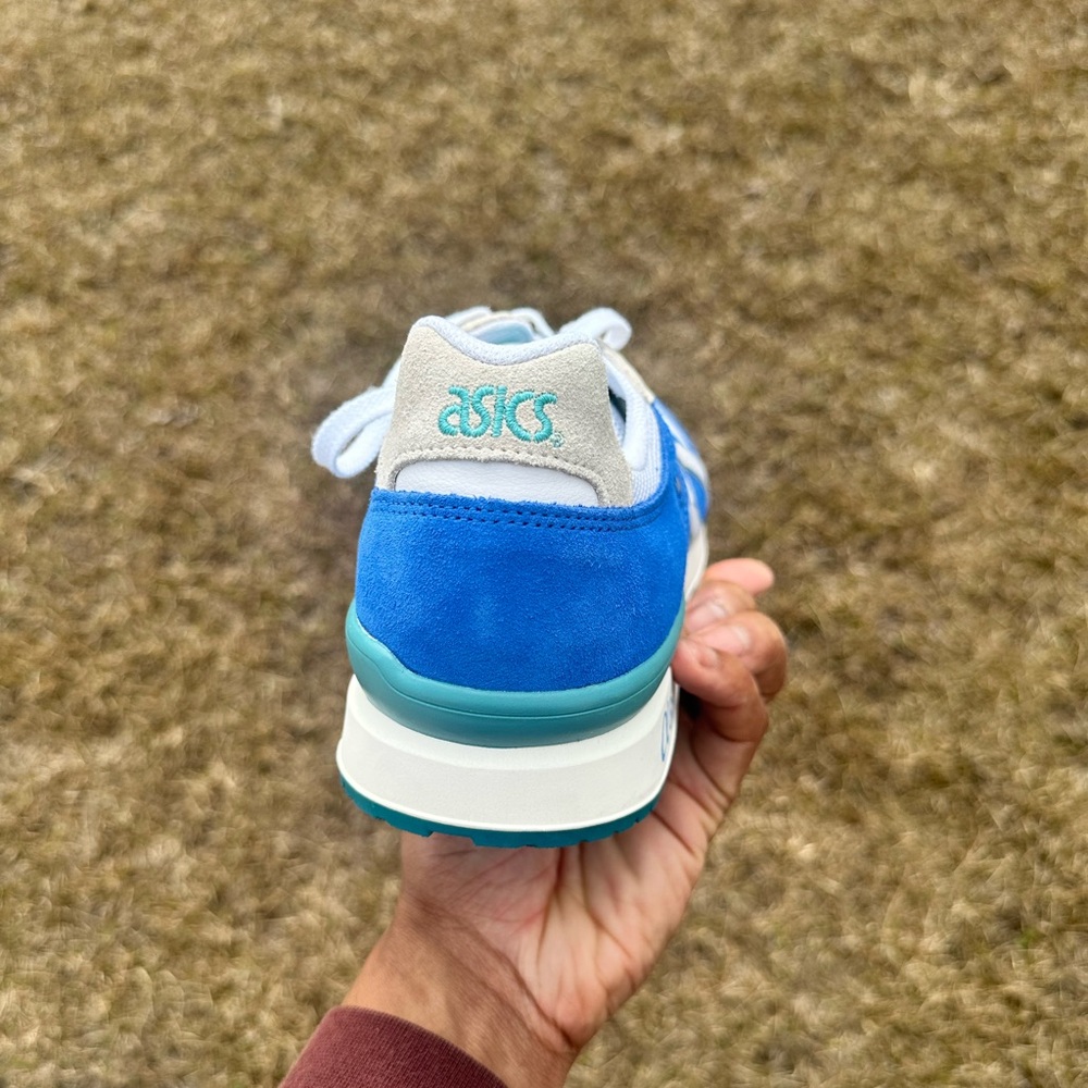 ASICS GT II Blue White & Cream Sneaker - Picture 4 of 5